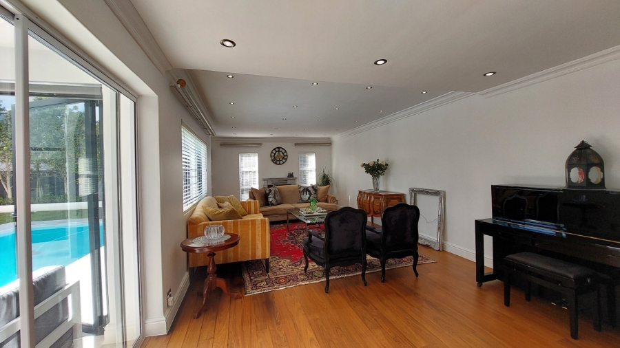 5 Bedroom Property for Sale in Sunset Beach Western Cape